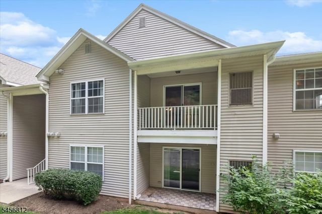 1233 King Ct, Green Brook Twp., NJ 08812
