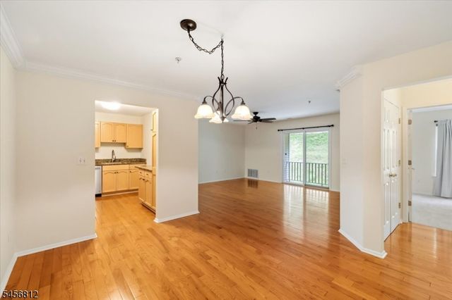 1233 King Ct, Green Brook Twp., NJ 08812