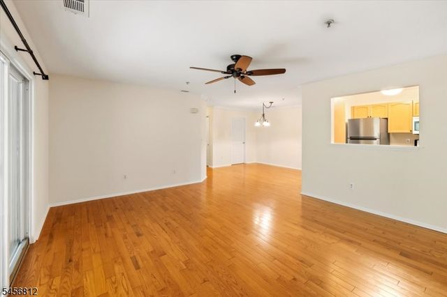 1233 King Ct, Green Brook Twp., NJ 08812