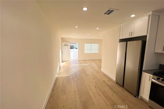 6705 Denny Ave, North Hollywood, CA 91606