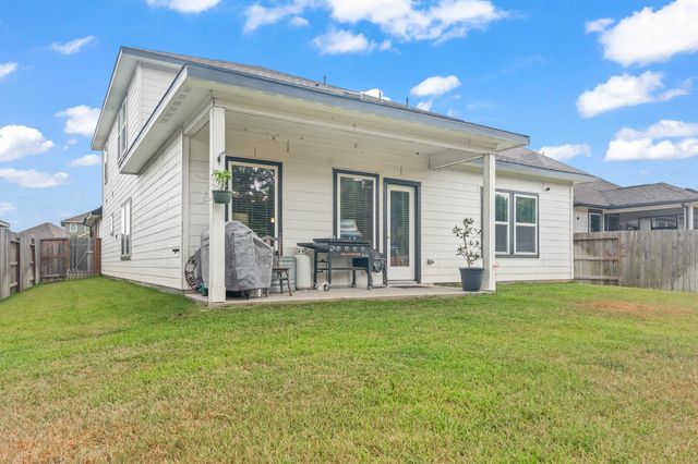 38527 Winding Meadows Drive, Magnolia, TX 77354