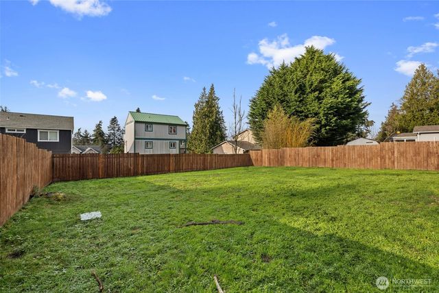 1272 Admirals Drive, Coupeville, WA 98239