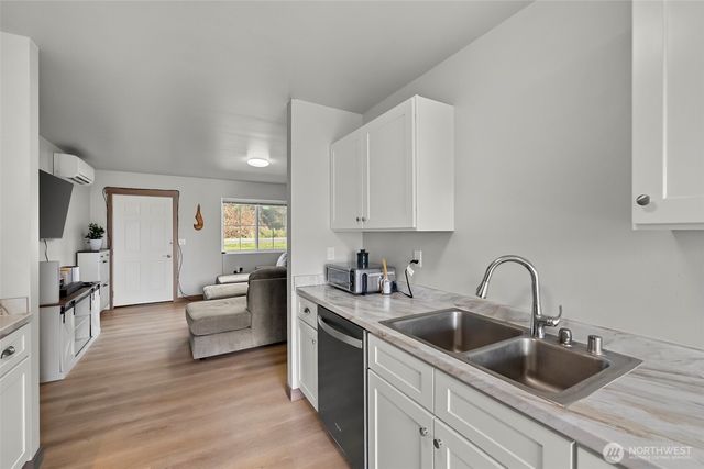 1272 Admirals Drive, Coupeville, WA 98239