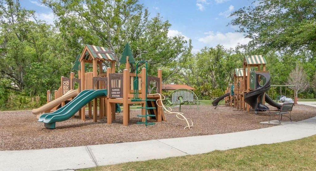 Image 32 of property listing at 1828 PARTIN TERRACE ROAD, Kissimmee, FL 34744