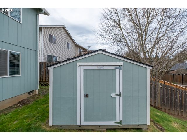 1067 Sw FALCON CREST Dr, Dundee, OR 97115