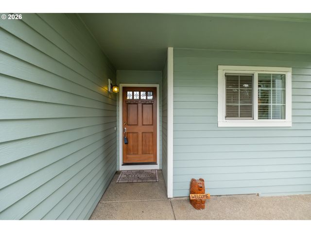 1067 Sw FALCON CREST Dr, Dundee, OR 97115