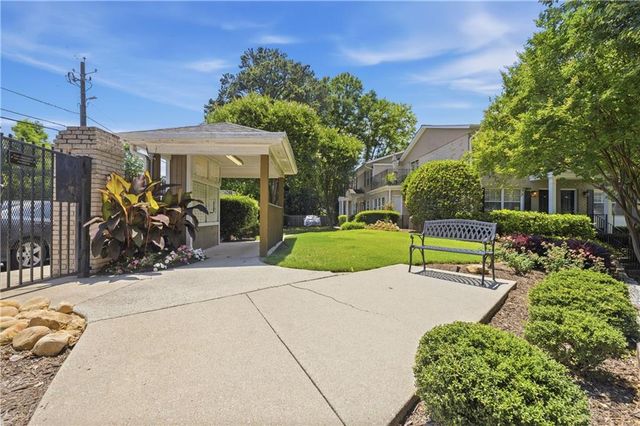 2232 Dunseath Avenue 105, Atlanta, GA 30318