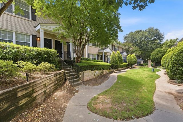 2232 Dunseath Avenue 105, Atlanta, GA 30318