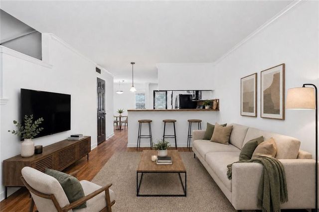 2232 Dunseath Avenue 105, Atlanta, GA 30318