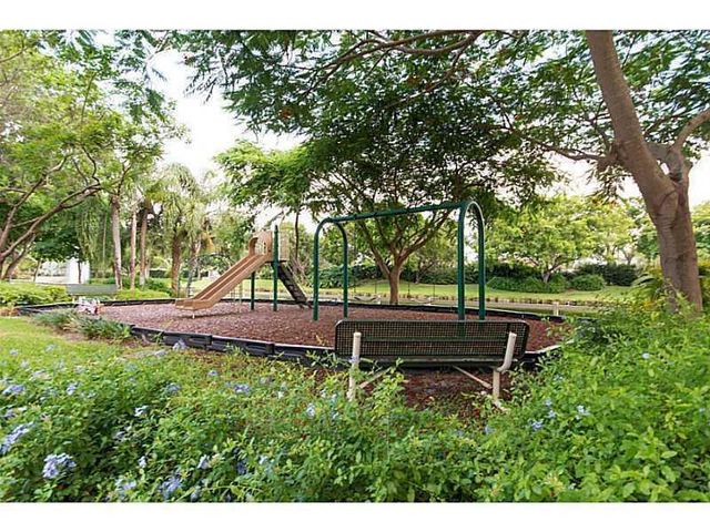 9561 NW 18th Court, Plantation, FL 33322