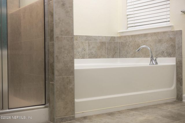 12766 CHANDLERS CROSSING Lane, Jacksonville, FL 32226