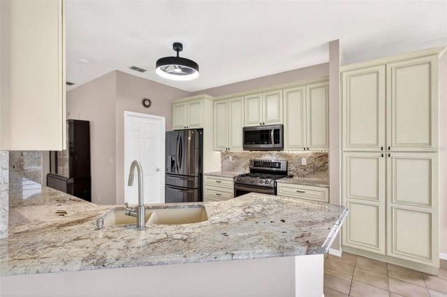 5425 MATTHEW COURT, Sarasota, FL 34231
