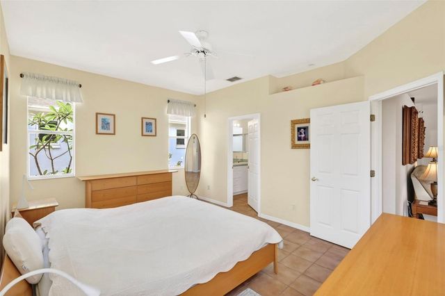 5425 MATTHEW COURT, Sarasota, FL 34231