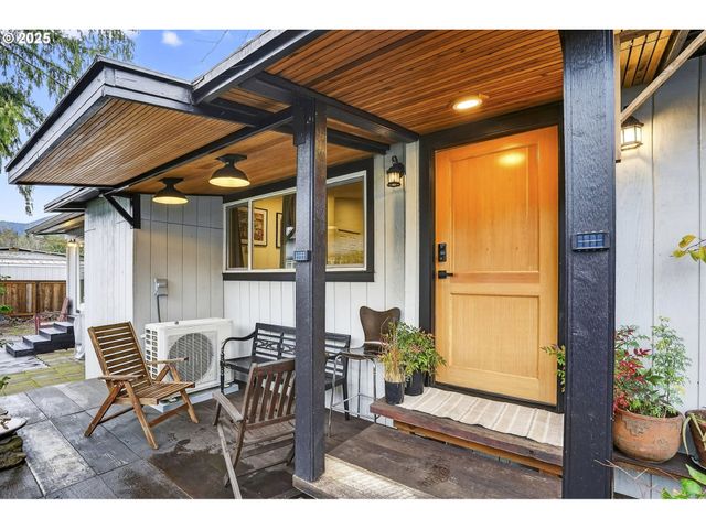 25297 E WELCHES Rd 45, Welches, OR 97067