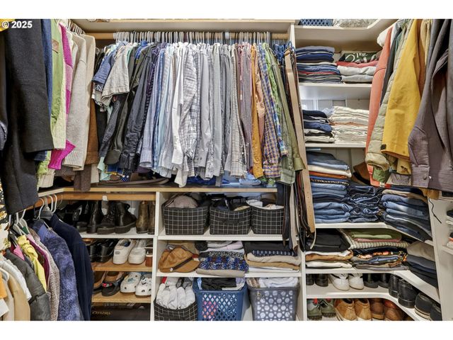 25297 E WELCHES Rd 45, Welches, OR 97067