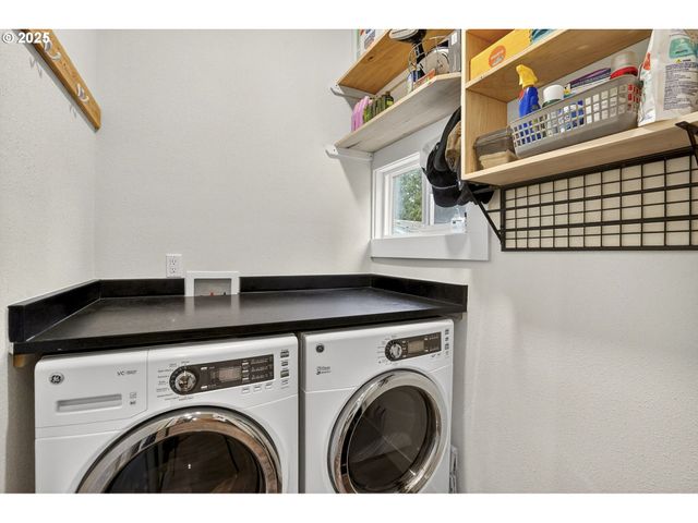 25297 E WELCHES Rd 45, Welches, OR 97067