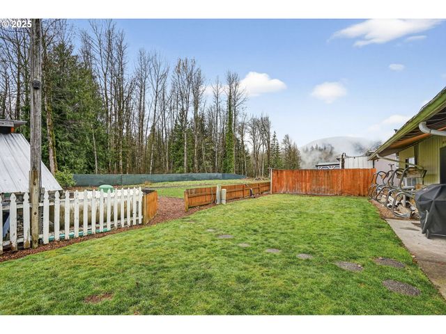 25297 E WELCHES Rd 45, Welches, OR 97067