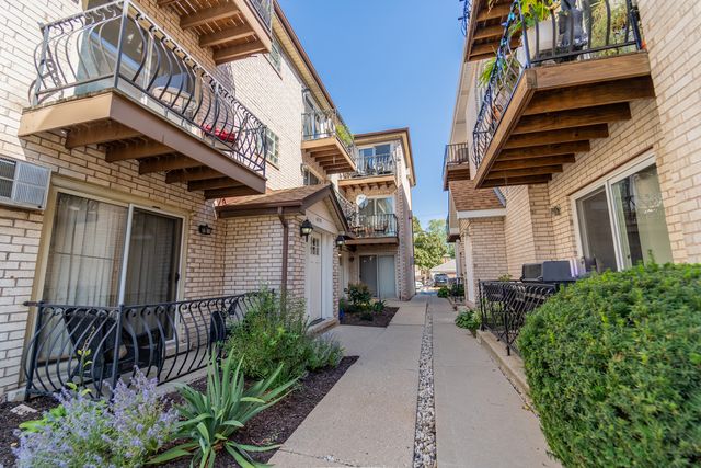 6841 N Northwest Highway 3C, Chicago, IL 60631