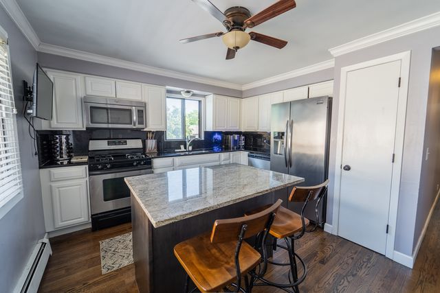 6841 N Northwest Highway 3C, Chicago, IL 60631