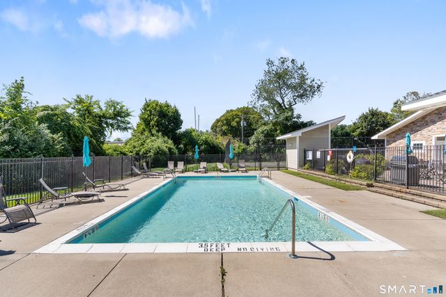 60 Maple Street 39, Branford, CT 06405