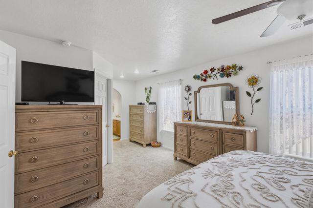 30 Sheba Place, Los Lunas, NM 87031