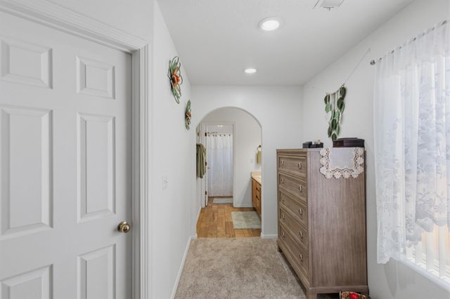 30 Sheba Place, Los Lunas, NM 87031