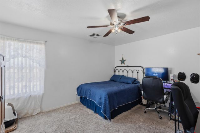 30 Sheba Place, Los Lunas, NM 87031