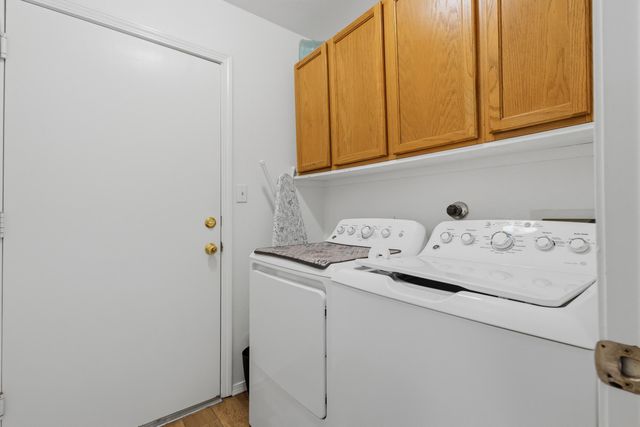 30 Sheba Place, Los Lunas, NM 87031