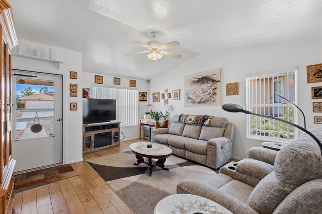 30 Sheba Place, Los Lunas, NM 87031