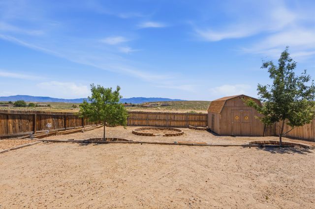 30 Sheba Place, Los Lunas, NM 87031
