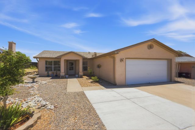 30 Sheba Place, Los Lunas, NM 87031