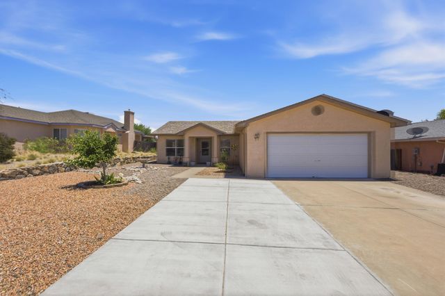 30 Sheba Place, Los Lunas, NM 87031
