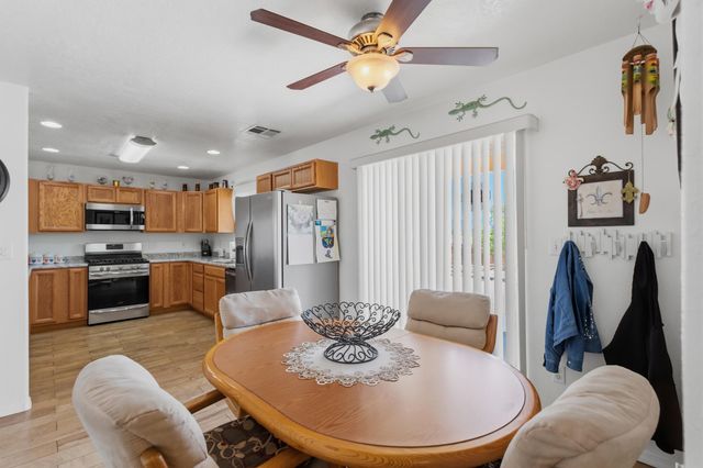 30 Sheba Place, Los Lunas, NM 87031
