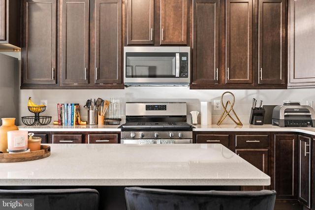 7709 PRESIDENTIAL PKWY, Upper Marlboro, MD 20774