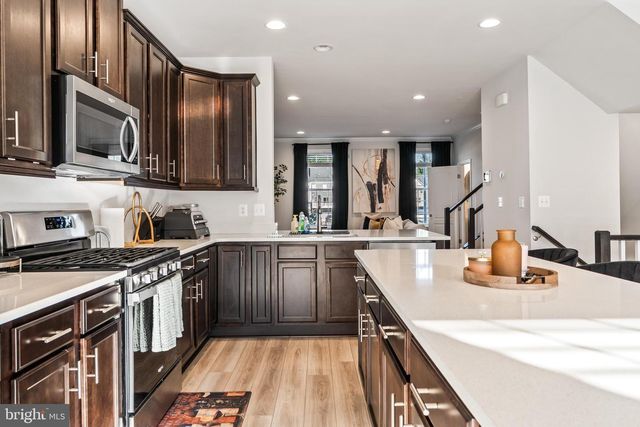 7709 PRESIDENTIAL PKWY, Upper Marlboro, MD 20774