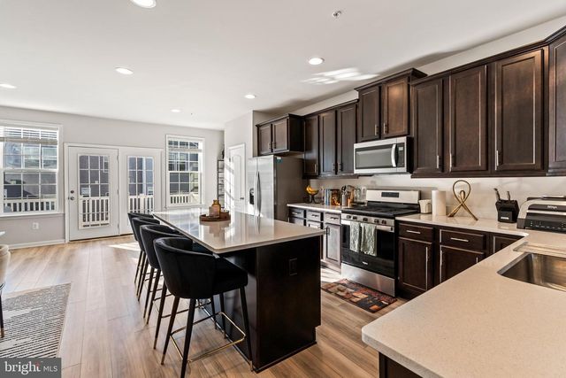 7709 PRESIDENTIAL PKWY, Upper Marlboro, MD 20774
