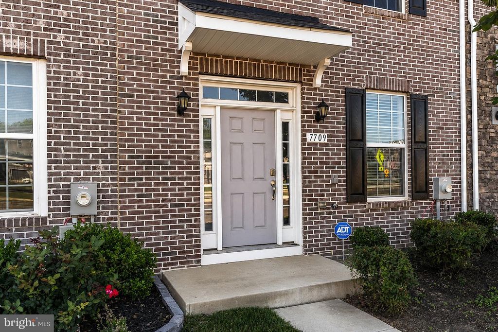 7709 PRESIDENTIAL PKWY, Upper Marlboro, MD 20774