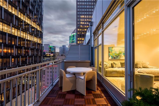 301 5th Avenue 720, Downtown Pgh, PA 15222