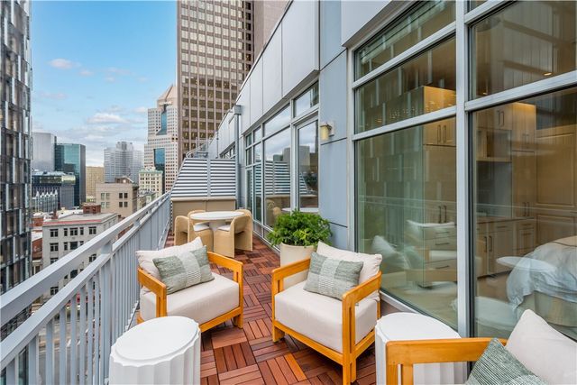 301 5th Avenue 720, Downtown Pgh, PA 15222