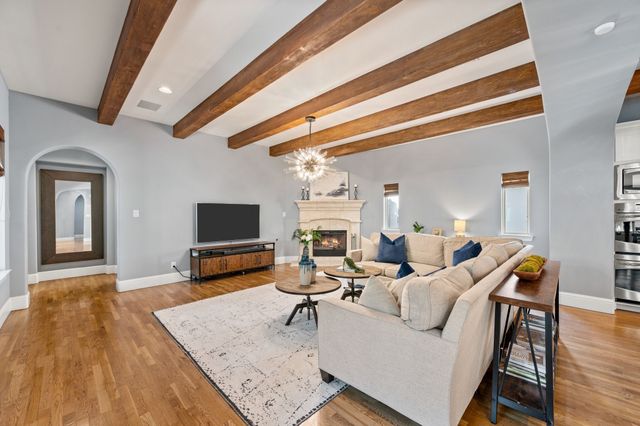 2304 Cardinal Boulevard, Carrollton, TX 75010