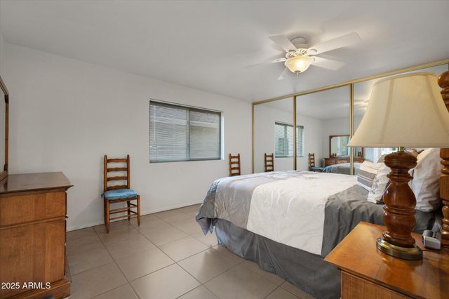 625 LEISURE WORLD --, Mesa, AZ 85206