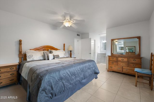 625 LEISURE WORLD --, Mesa, AZ 85206