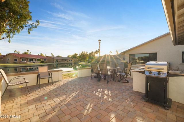 625 LEISURE WORLD --, Mesa, AZ 85206