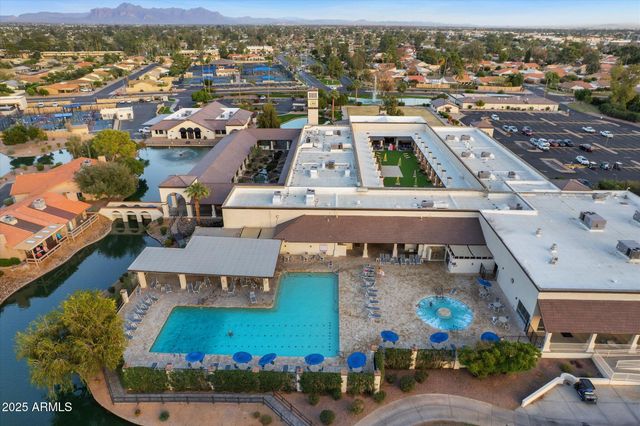 625 LEISURE WORLD --, Mesa, AZ 85206