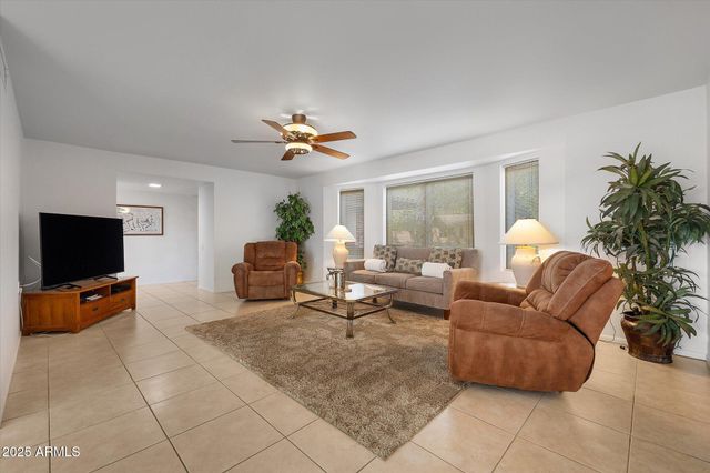 625 LEISURE WORLD --, Mesa, AZ 85206