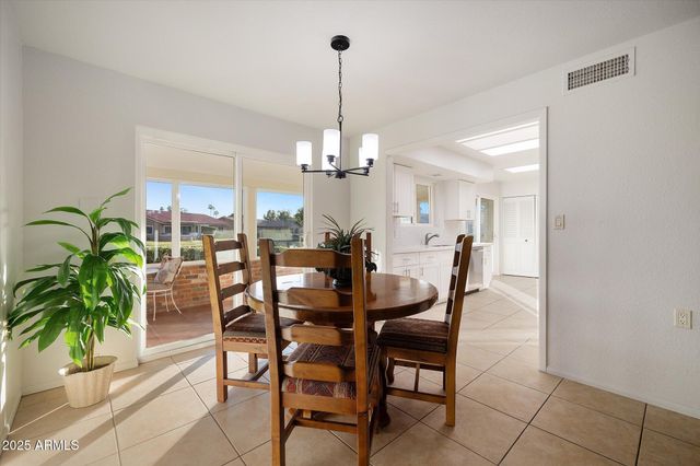 625 LEISURE WORLD --, Mesa, AZ 85206