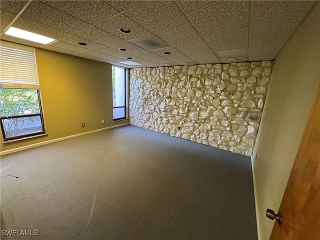 1910 Park Meadows DR, Fort Myers, FL 33907