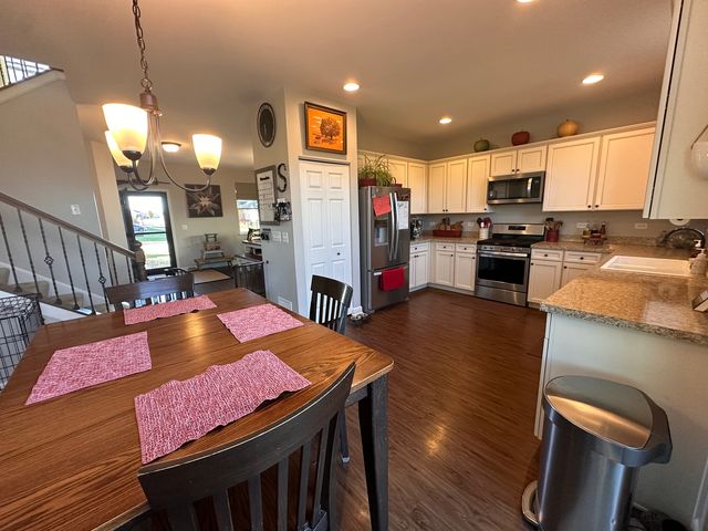 2732 Woodworth Avenue, Woodstock, IL 60098