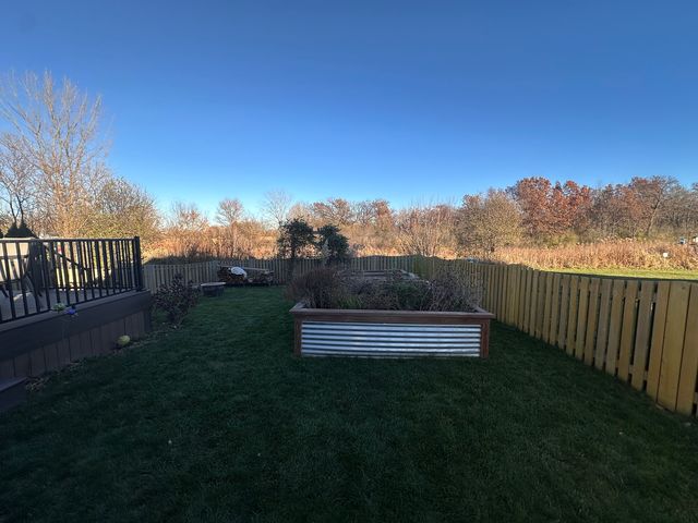 2732 Woodworth Avenue, Woodstock, IL 60098