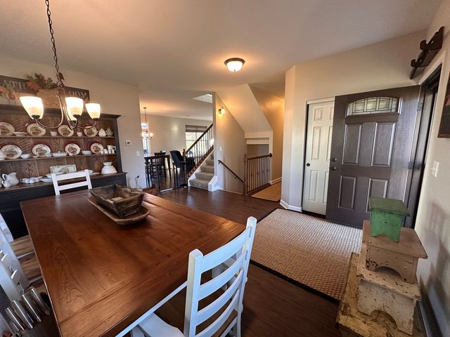 2732 Woodworth Avenue, Woodstock, IL 60098